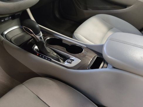Used 2022 Chevrolet Malibu LT FWD image 26