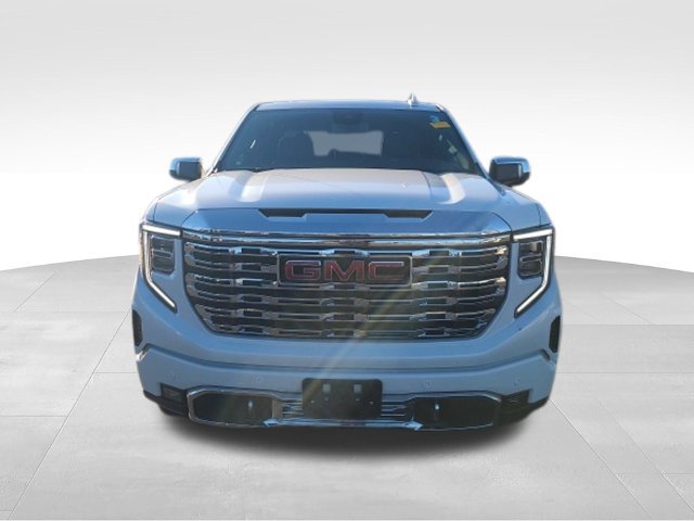 Used 2024 GMC Sierra 1500 Denali AWD/4WD image 8