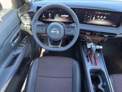 New 2026 Nissan Kicks SR image 15