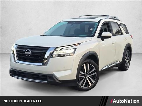 Used 2023 Nissan Pathfinder Platinum FWD image 1