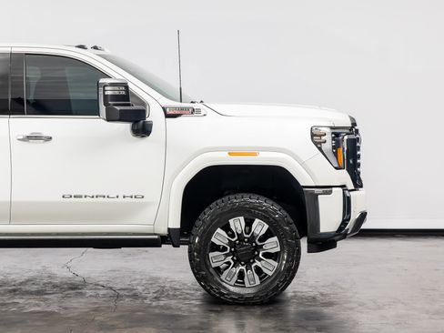 Used 2024 GMC Sierra 2500 Denali w/ Denali Reserve Package AWD/4WD image 23