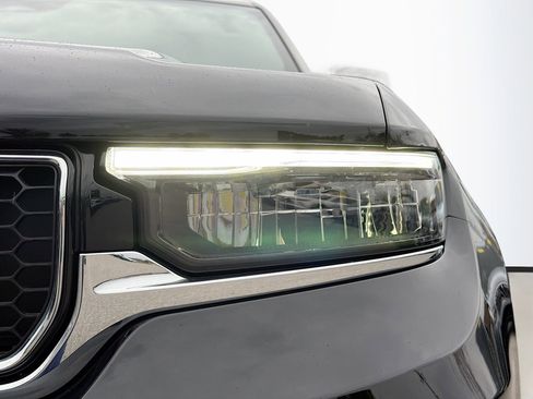 Used 2023 Jeep Grand Cherokee Overland w/ Luxury Tech Group IV image 10