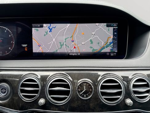Used 2020 Mercedes-Benz S 560 Sedan image 20