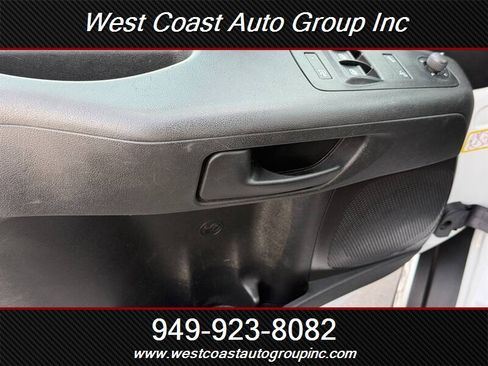 Used 2025 RAM ProMaster 2500 w/ Convenience Group image 18