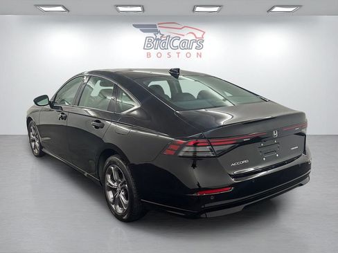 Used 2023 Honda Accord EX-L image 6