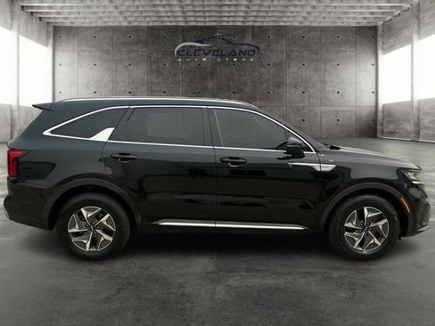 Used 2021 Kia Sorento S FWD image 2