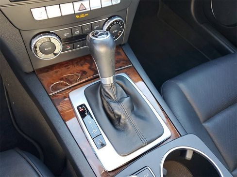 Used 2014 Mercedes-Benz C 250 Sedan image 36