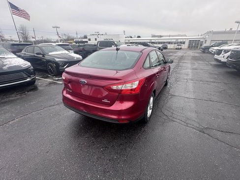 Used 2014 Ford Focus SE image 5