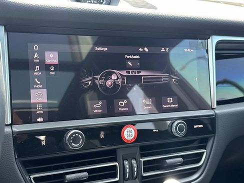 Used 2024 Porsche Macan S AWD/4WD image 20