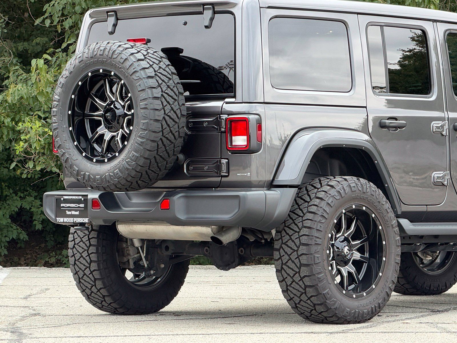 Used 2021 Jeep Wrangler Unlimited Sahara AWD/4WD image 8