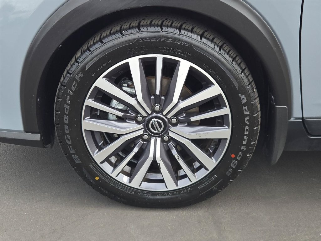 Used 2021 Nissan Kicks SV FWD image 23