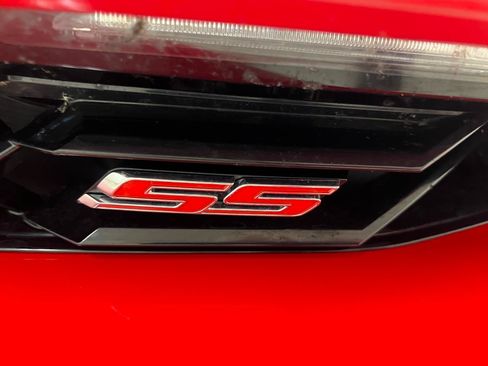 Used 2021 Chevrolet Camaro SS RWD image 21