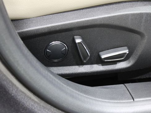 Used 2018 Ford Fusion Titanium image 31