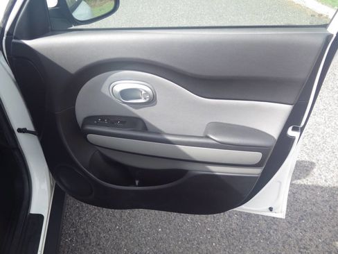 Used 2016 Kia Soul image 20