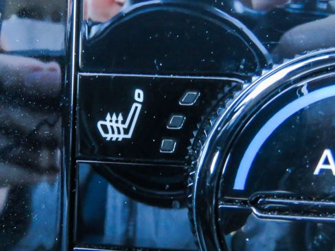 Used 2022 Nissan Pathfinder SL w/ SL Premium Package image 12