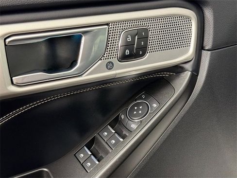 Used 2020 Ford Explorer ST image 17