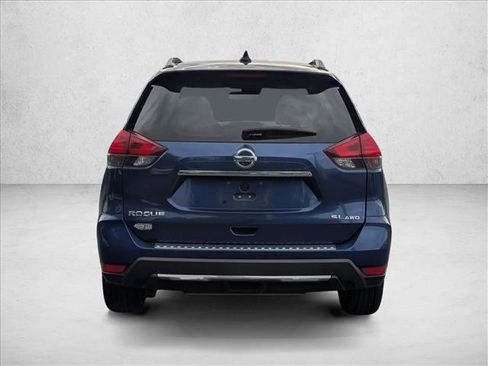 Used 2017 Nissan Rogue SL w/ SL Premium Package image 6