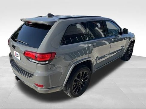 Used 2021 Jeep Grand Cherokee Laredo X AWD/4WD image 10