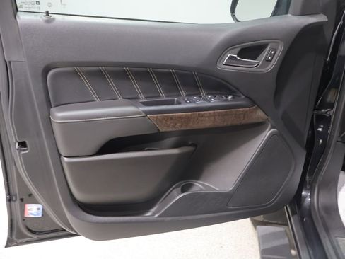 Used 2022 GMC Canyon Denali w/ Denali Black Edition Package AWD/4WD image 13