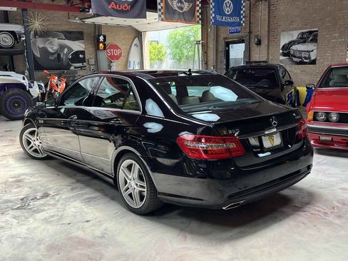 Used 2011 Mercedes-Benz E 350 4MATIC Sedan w/ Premium 2 Pkg image 4