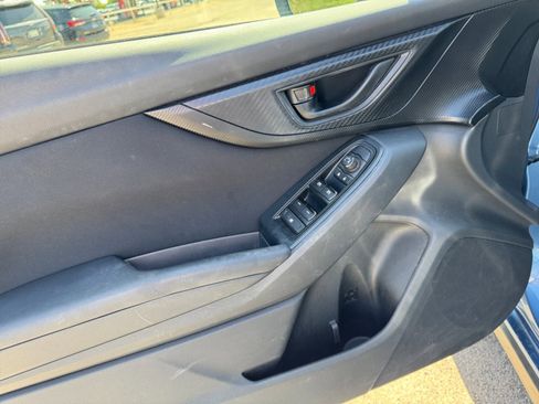 Used 2021 Subaru Crosstrek 2.0i AWD/4WD image 11