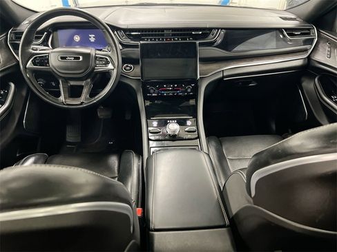 Used 2023 Jeep Grand Cherokee Overland w/ Adv Protech Group III image 10