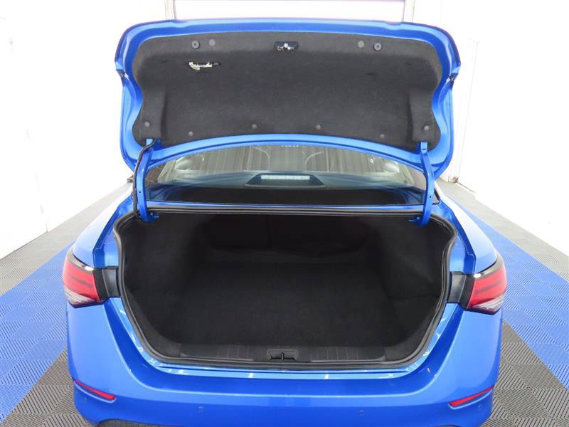 Used 2025 Nissan Sentra SV FWD image 12