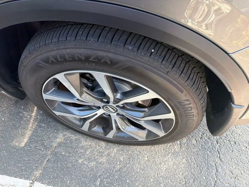 Used 2024 Acura MDX w/ Technology Package AWD/4WD image 6