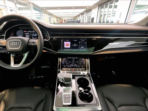 Used 2023 Audi Q8 Premium w/ Convenience Package AWD/4WD image 16