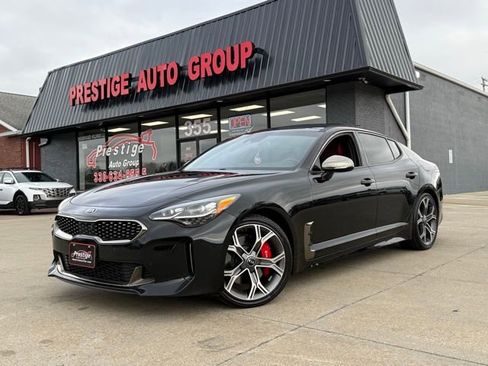 Used 2019 Kia Stinger GT2 image 23