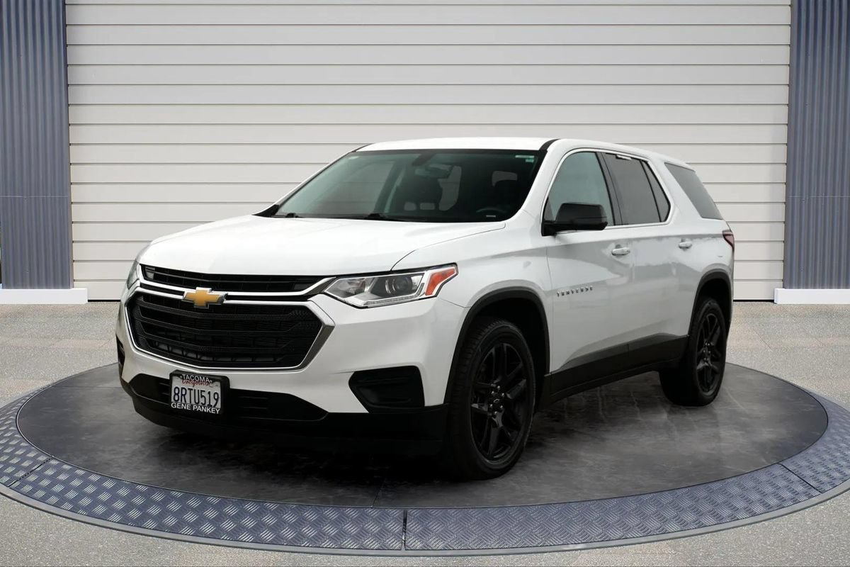 Used 2020 Chevrolet Traverse LS FWD image 3