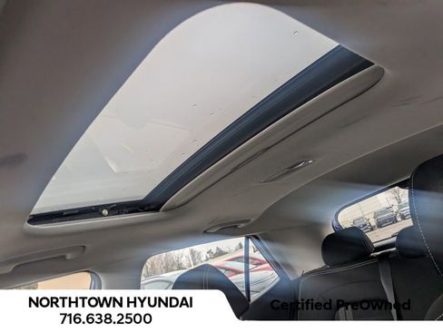 Certified 2023 Hyundai Venue SEL image 8