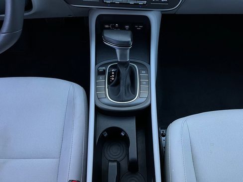 Used 2025 Hyundai Kona SEL image 14
