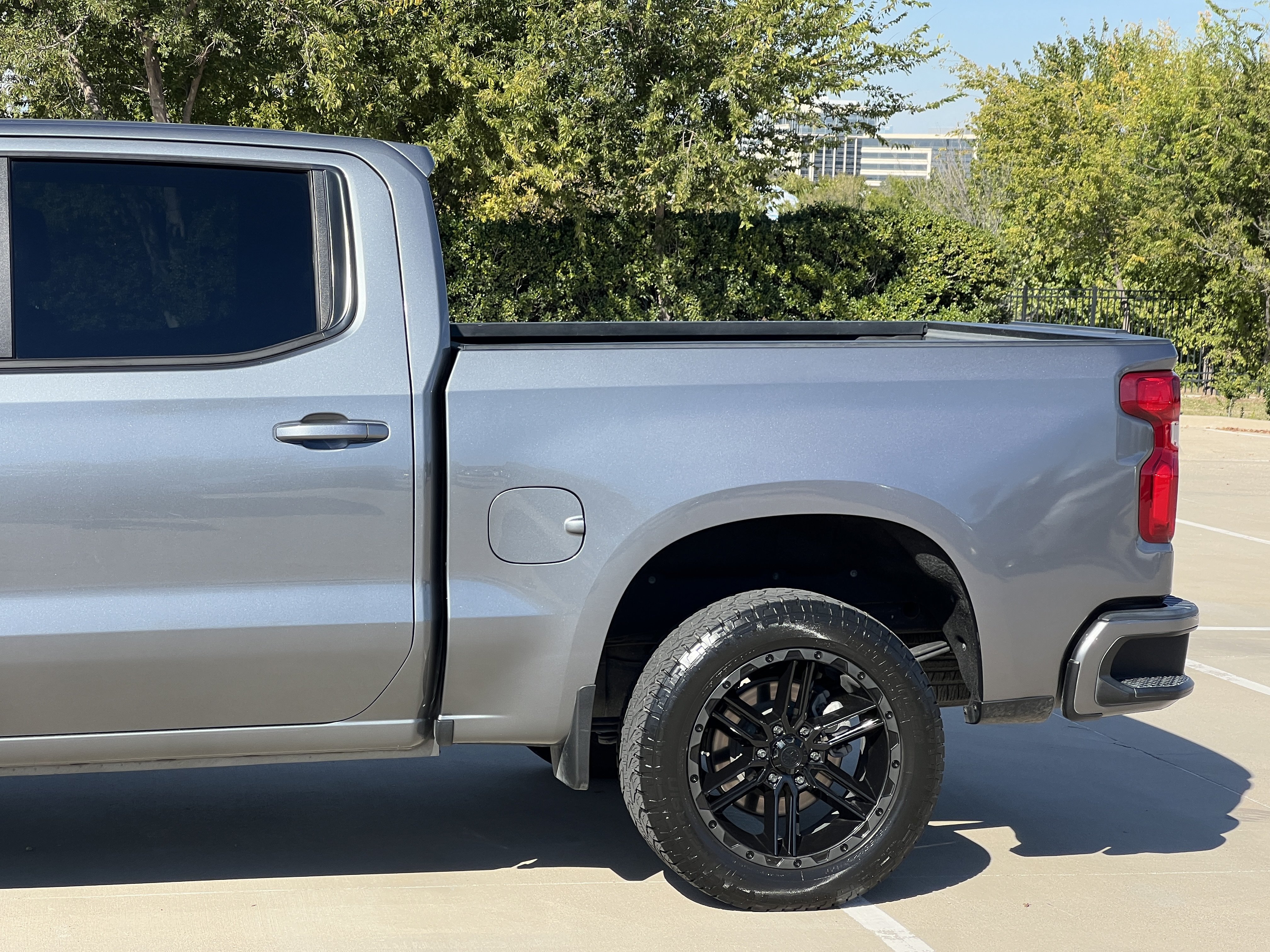 Used 2021 Chevrolet Silverado 1500 RST w/ Bed Protection Package RWD image 6