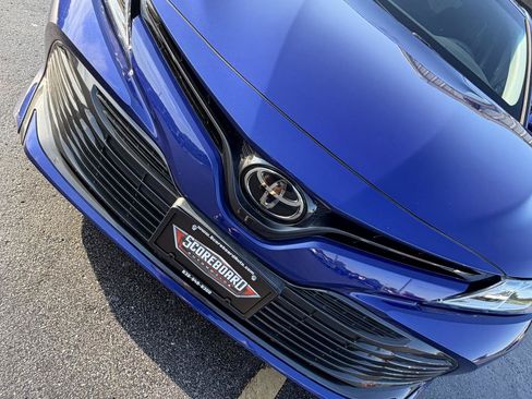 Used 2018 Toyota Camry LE w/ Convenience Package FWD image 13