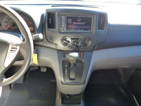 Used 2020 Nissan NV200 SV image 30