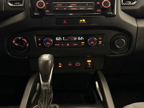 Used 2023 Nissan Frontier SV w/ Technology Package image 23