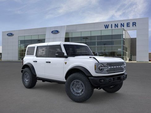 New 2025 Ford Bronco Badlands image 7