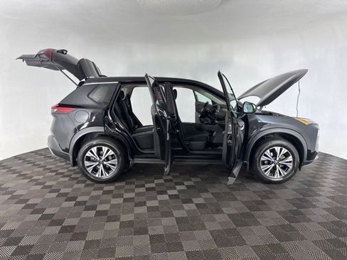 Certified 2021 Nissan Rogue SV image 13