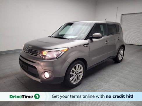 Used 2019 Kia Soul + image 1