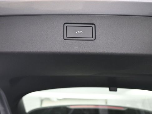 New 2026 Volkswagen Tiguan SE AWD/4WD image 41