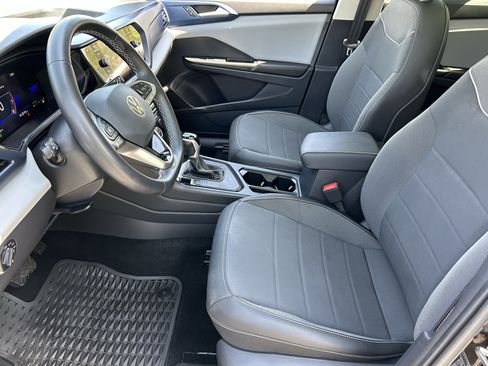 Certified 2023 Volkswagen Taos SE w/ Panoramic Sunroof Package FWD image 17