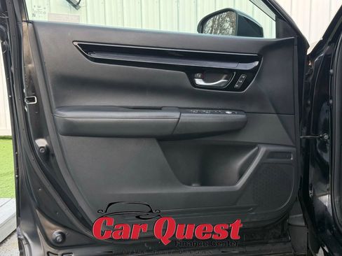 Used 2023 Honda CR-V EX-L image 11