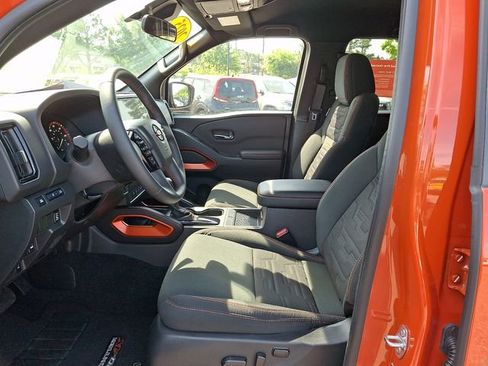 Certified 2025 Nissan Frontier PRO-4X w/ Pro Convenience Package AWD/4WD image 15