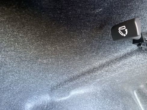 Used 2023 Chevrolet Malibu LT image 21