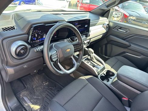 Used 2024 Chevrolet Colorado LT w/ LT Convenience Package image 19