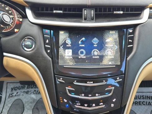 Used 2013 Cadillac XTS Premium w/ Driver Assist Package AWD/4WD image 24