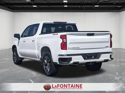 Used 2022 Chevrolet Silverado 1500 RST AWD/4WD image 3