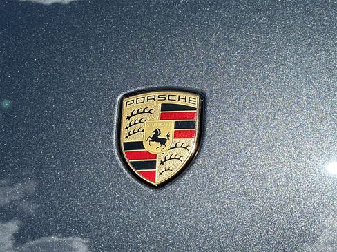 New 2025 Porsche Macan image 12