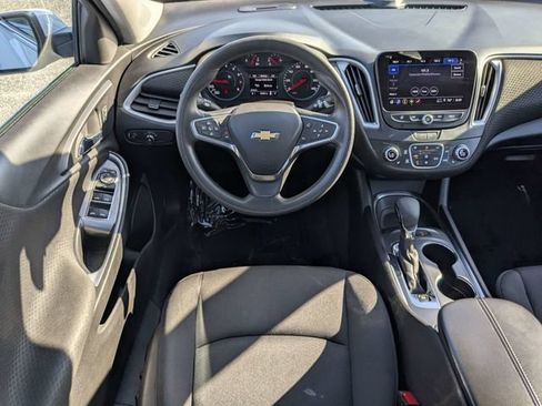 Used 2024 Chevrolet Malibu LT FWD image 13